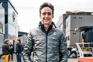 Checo Pérez: Esteban Gutiérrez podría suplirlo, pero Hülkenberg le llevaría ventaja