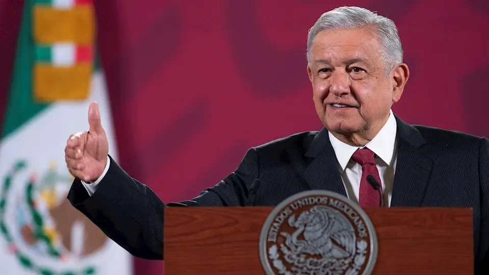 AMLO: 'A la primera manifestación de 100 mil personas en mi contra, me voy'