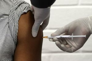 Coronavirus: Vacuna podría empezar a administrarse el 12 de diciembre en Estados Unidos