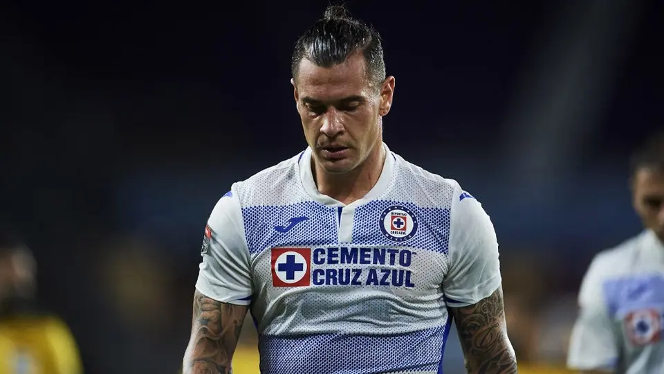 Cruz Azul: Hizo oficial la baja de Milton Caraglio; reportará con Atlas