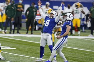 Chivas: Guadalajara envió mensaje de ánimo a pateador de Colts tras operación de un tumor