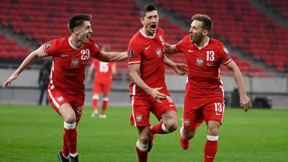 Robert Lewandowski enciende las alarmas por lesión en Polonia y Bayern Munich