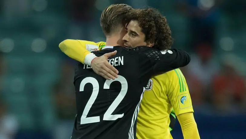 Ochoa invita a Ter Stegen a México: 'Riviera Maya, Acapulco o un asado en mi casa'