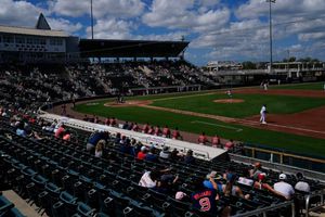 MLB: Inició su pretemporada con aficionados en las tribunas