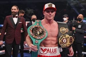 Canelo Álvarez visitó a Ryan García previo a su pelea contra Luke Campbell