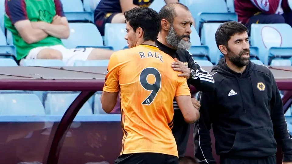 Raúl Jiménez: Nuno Espírito Santo, cautivado con el talento del mexicano