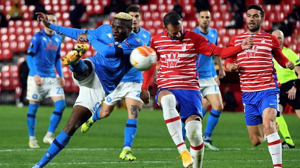 Europa League: Napoli y PSV, a remontar por un boleto a 8vos de Final