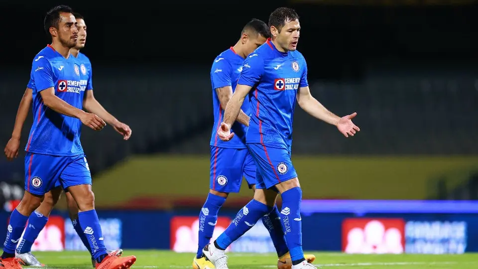 Héctor Huerta: 'Algunos jugadores de Cruz Azul recibieron llamadas previo al juego vs Pumas'