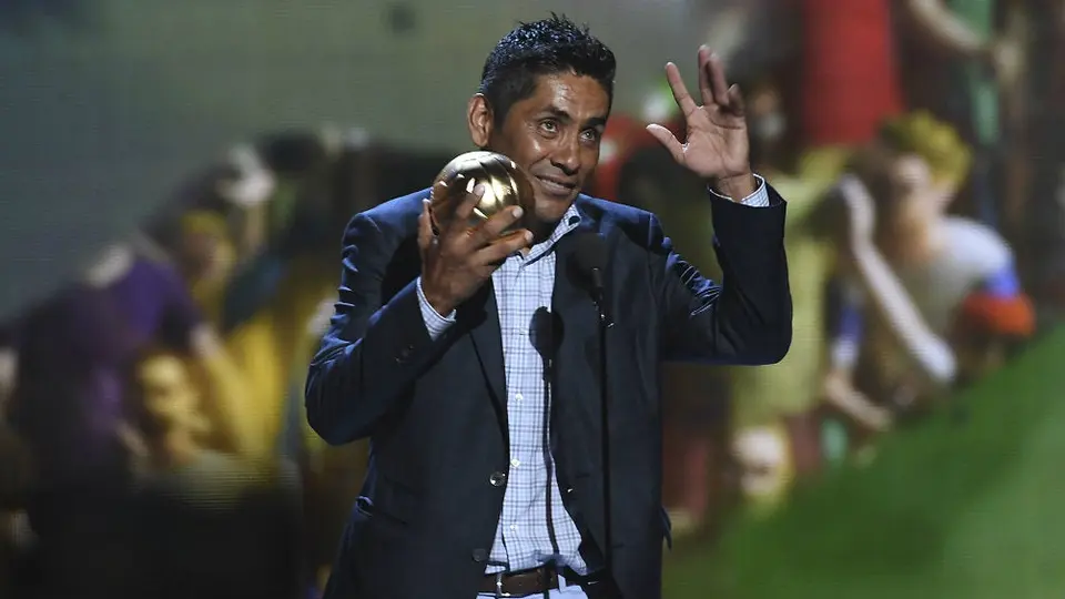 Jorge Campos buscaría ser diputado federal con el PES