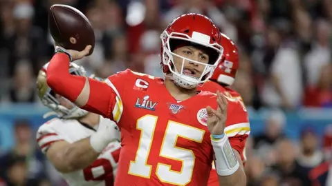 Mahomes: Chiefs le prohibió algunas actividades tras firmar contrato multimillonario