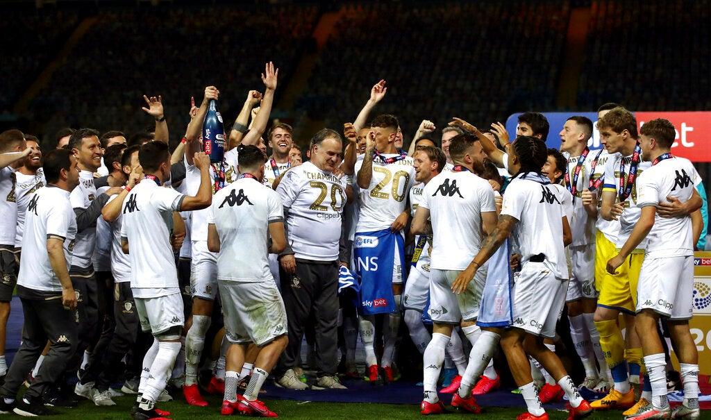 Disfruta las mejores postales que dejó la entrega del título del Liverpool y el Leeds United