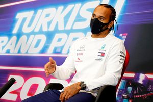 Lewis Hamilton: "Quiero seguir con Mercedes"