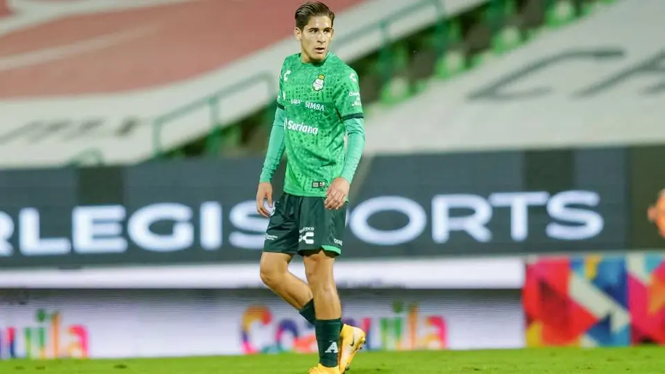 Newcastle: Mandó 'guiño' a Santiago Muñoz, juvenil de Santos