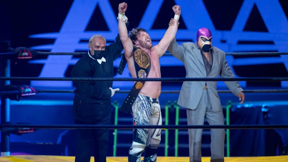 Kenny Omega tras retener Megacampeonato de AAA: 'Soy el mejor del momento'