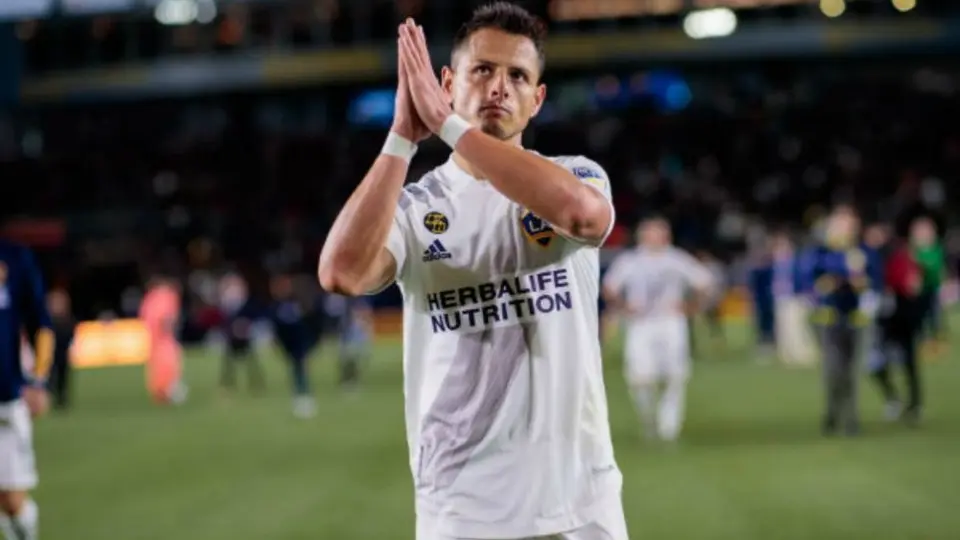 Chicharito Hernández: Cerca de superar su lesión y podría jugar ante el LAFC de Vela