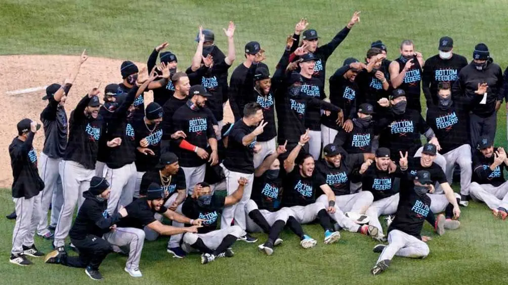 Los Marlins de Miami celebran la victoria | AP