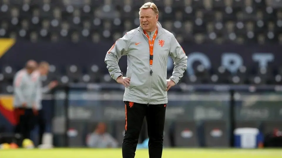 Barcelona: Koeman fue visto en el aeropuerto de la ciudad catalana
