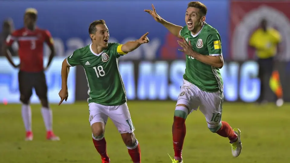 Martino: 'Pese a falta de minutos de Herrera y Guardado, se respeta su jerarquía'