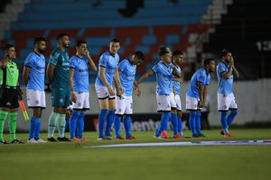 Liga de Expansión: Jugador salió en camilla con la canción del meme del ataúd