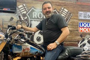 Video: Reportero de ESPN estrenó su primer sencillo musical