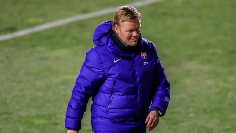 Ronald Koeman: Abandonó conferencia de prensa por sangrado en la nariz