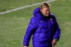 Ronald Koeman: Abandonó conferencia de prensa por sangrado en la nariz