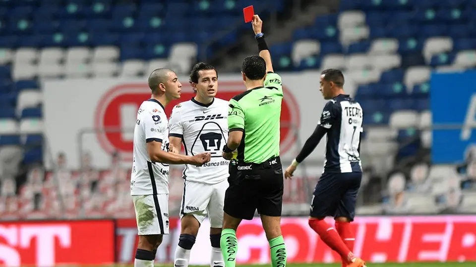 Pumas: Alan Mozo, expulsado en su regreso tras el castigo por indisciplina