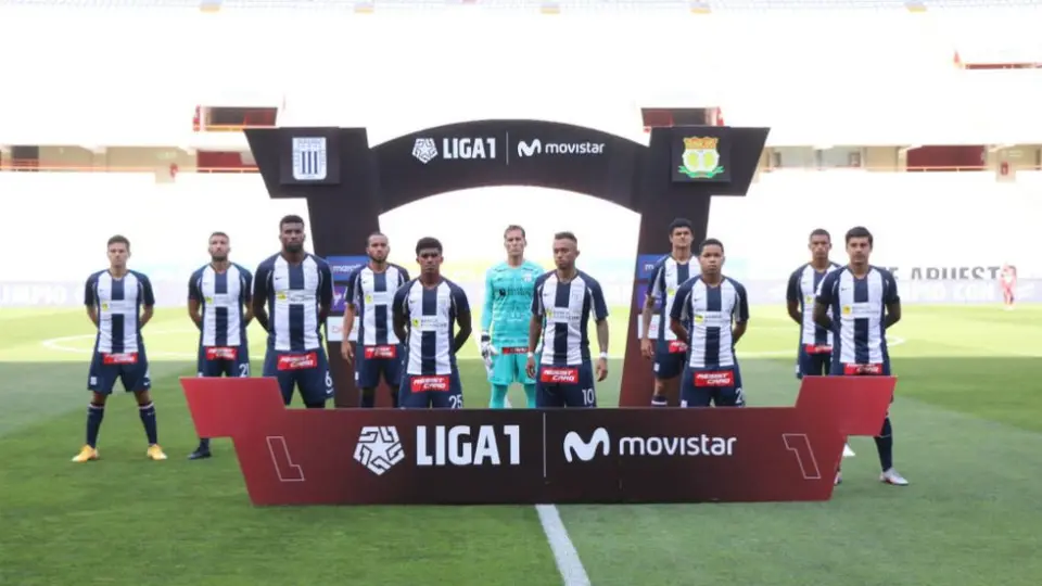 Alianza Lima, histórico de Perú, descendió por primera vez en 80 años