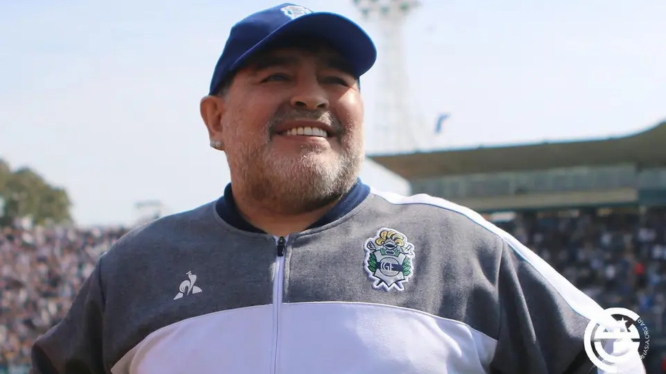 Maradona anunció que dio negativo en la prueba del Covid-19