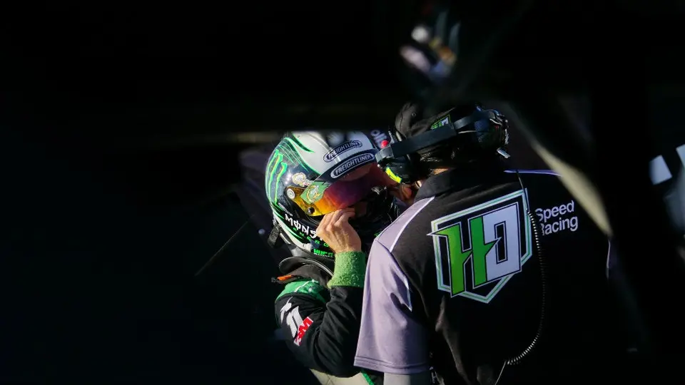 Hugo Oliveras superó una operación cerebral y regresó a Nascar México