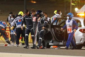 F1: Romain Grosjean podría dejar el hospital este martes