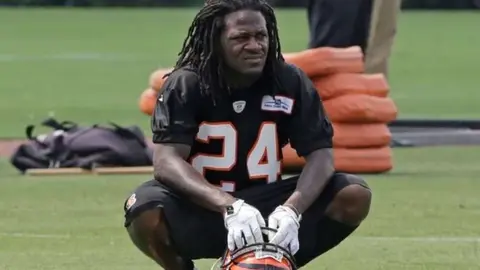 Adam "Pacman" Jones: Fue arrestado por protagonizar altercado en un centro nocturno