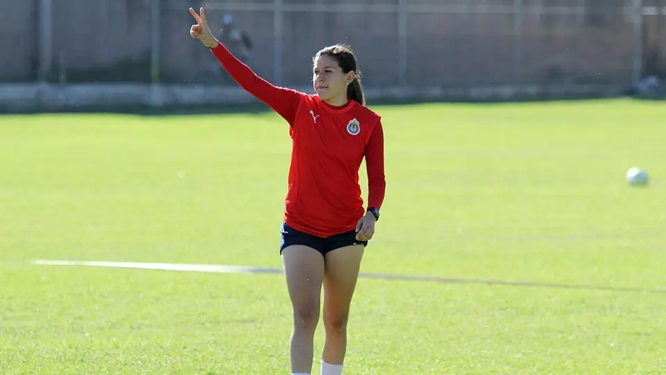 Chivas: Norma Palafox descartó que las redes sociales la distraigan de su carrera