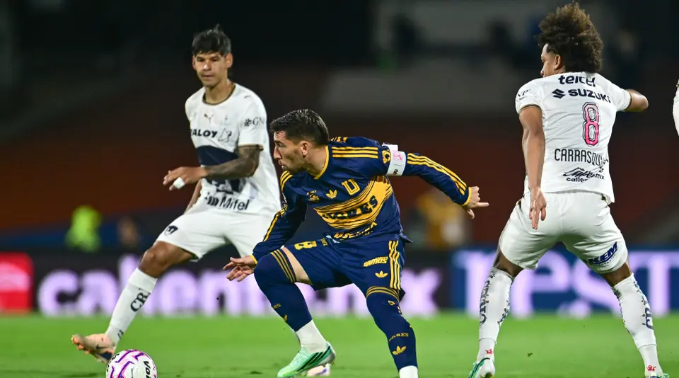 Pumas y Tigres peleando desde los primeros minutos el balón | MEXSPORT