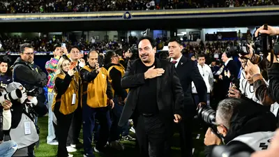 Hugo Sánchez: el homenaje de Pumas al Niño de Oro ante Tigres