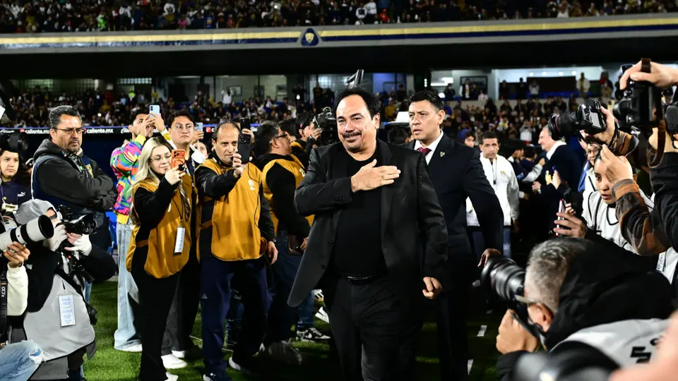 Hugo Sánchez: el homenaje de Pumas al Niño de Oro ante Tigres
