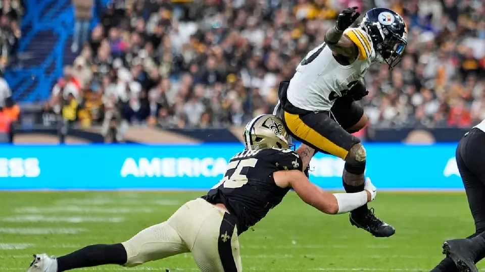 Pittsburgh Steelers vs New Orland Saints | AP