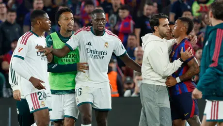 Con conato de bronca: así terminó el Barcelona vs Real Madrid
