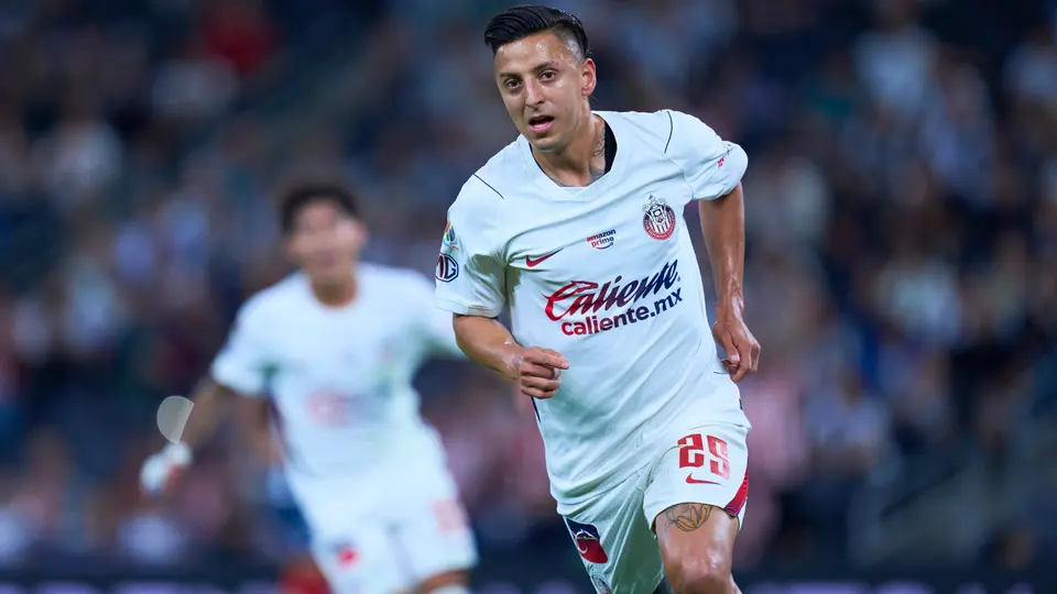 Piojo Alvarado adelanta a Chivas en contra de Rayados en el 'Gigante de Acero' | MexSport