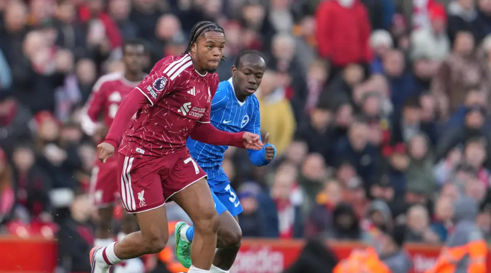 Liverpool sigue escalando posiciones en la Premier League | AP