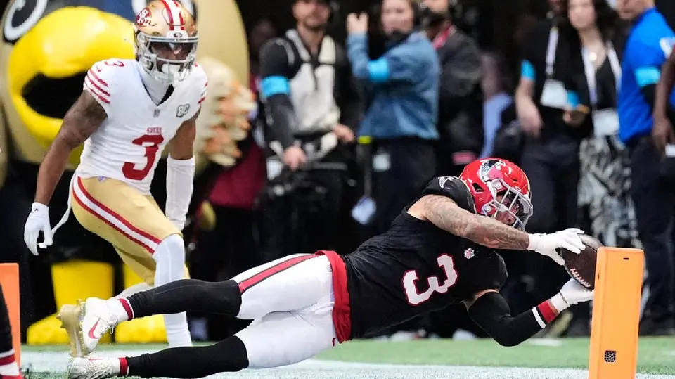 Safety de los Atlanta Falcons, Jessie Bates III  | AP