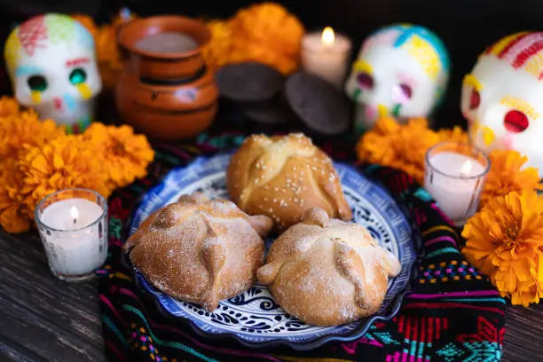 Cada año, el pan de muerto forma parte de las ofrendas dedicadas a los seres queridos que fallecieron./ Pixabay