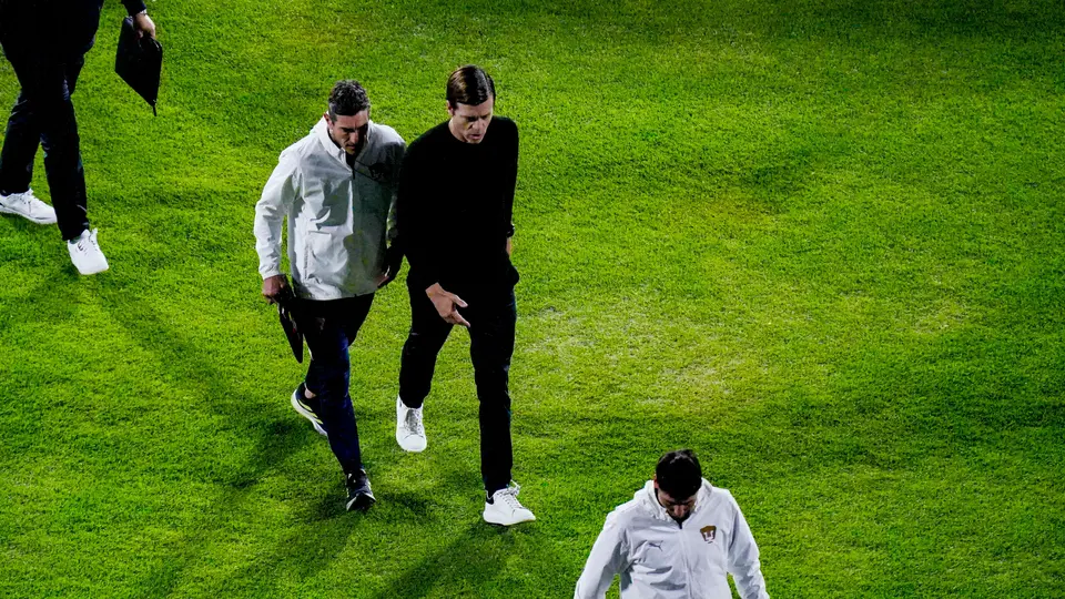 Esteban Solari reconoce que a Pumas "le pesaron las piernas"