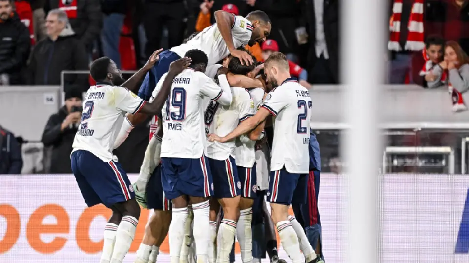 Equipo del Bayern Múnich en la Bundesliga | AP