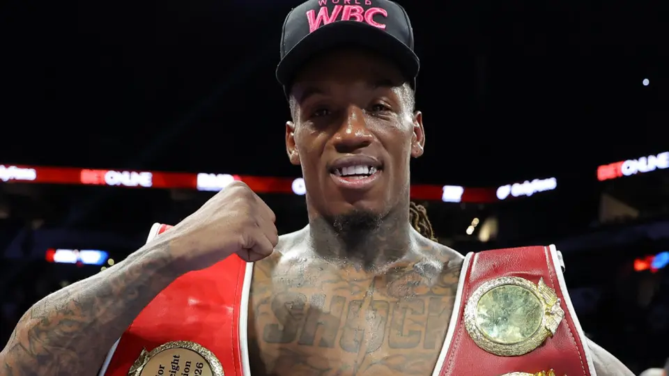 ¡El Vaquero cae en Texas! Emanuel Navarrete pierde ante O’Shaquie Foster en una batalla de 12 rounds