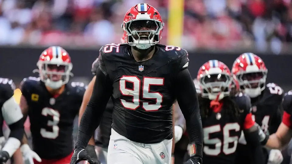 Gervon Dexter Sr. de Atlanta Falcons |AP