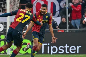 Johan Vásquez y Genoa se alejan de la zona de descenso tras victoria sobre Bolonia