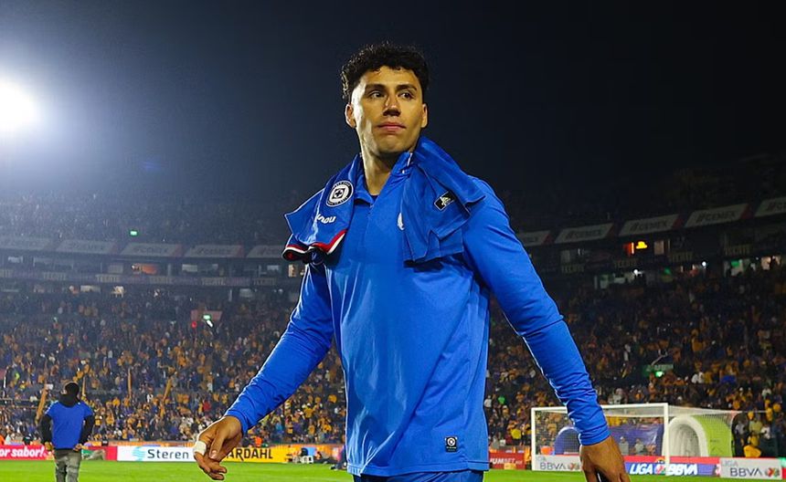 PAOK acelera las negociaciones con Cruz Azul para fichar a Jorge Sánchez