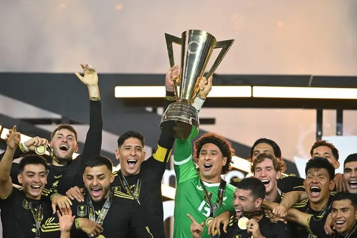 Guillermo Ochoa | IMAGO7