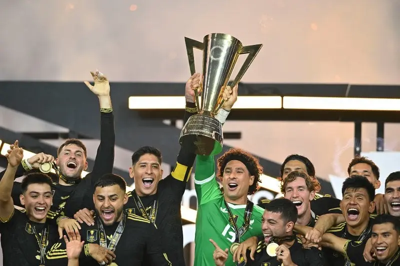Guillermo Ochoa | IMAGO7